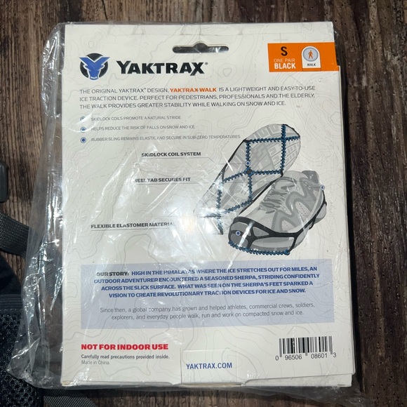 New venture pal backpack & vaktrax walk shoe covers size small - Picture 4 of 5